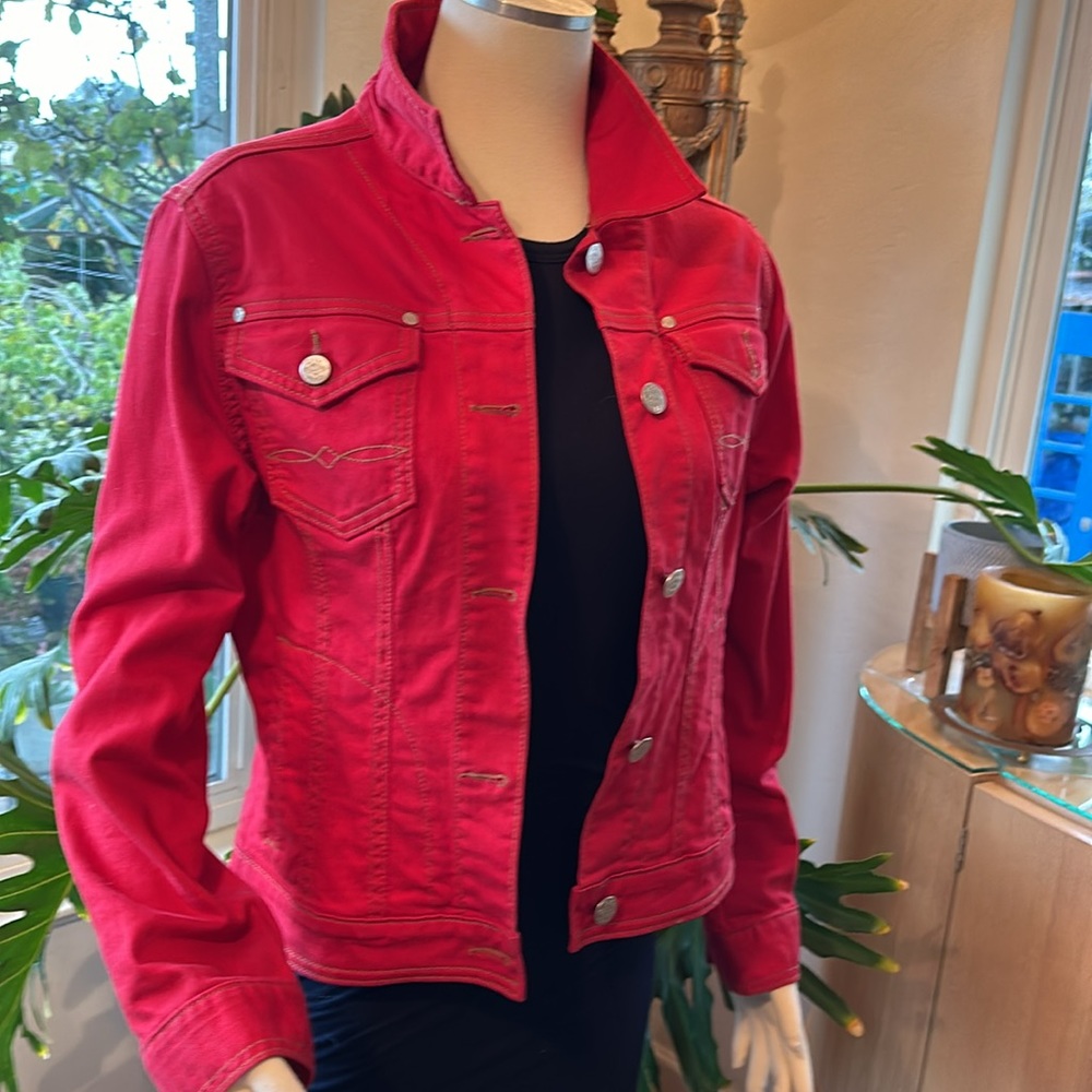 Ladies red Cabi jacket M pre-owned very light wear